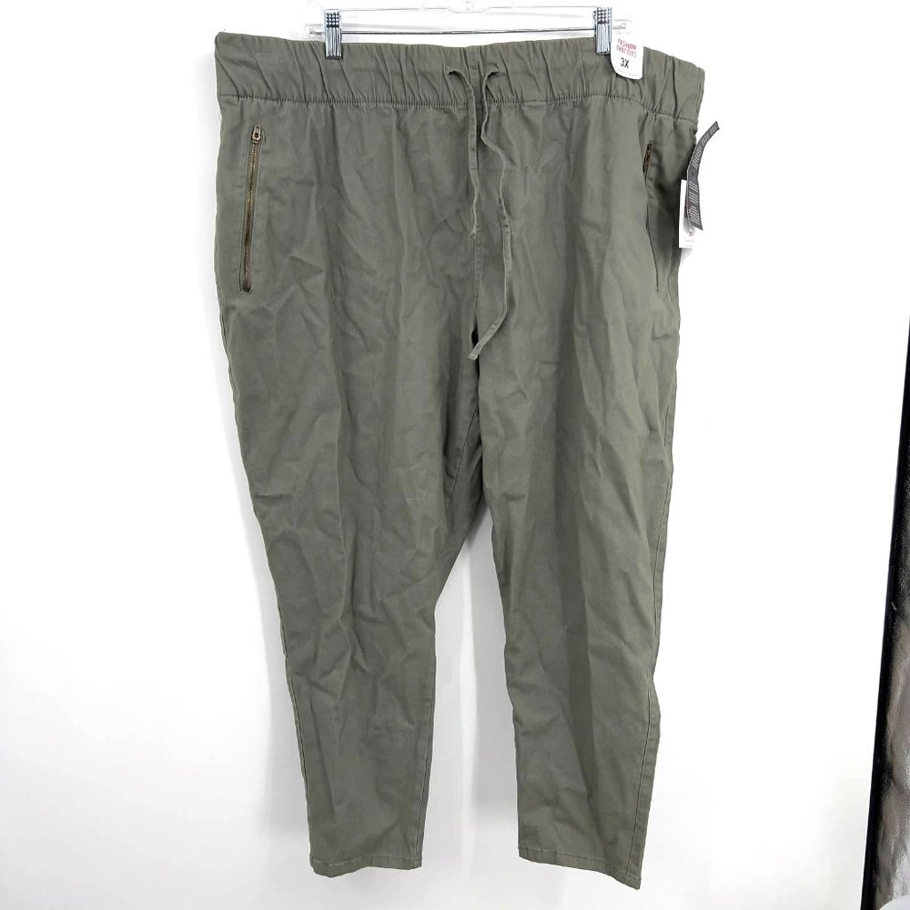 Celebrity Pink Trendy Plus Size Zip-Pocket Pull-On Pants Kale Green Size 3X NWT - Picture 2 of 7